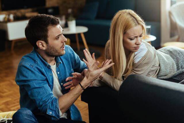 Ela para de fazer planos futuros com você