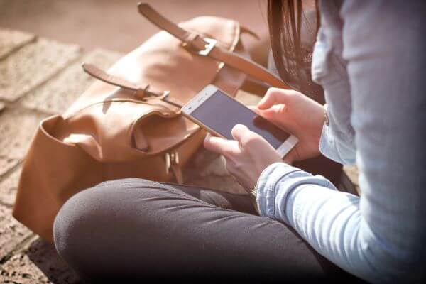 téléphone de femme